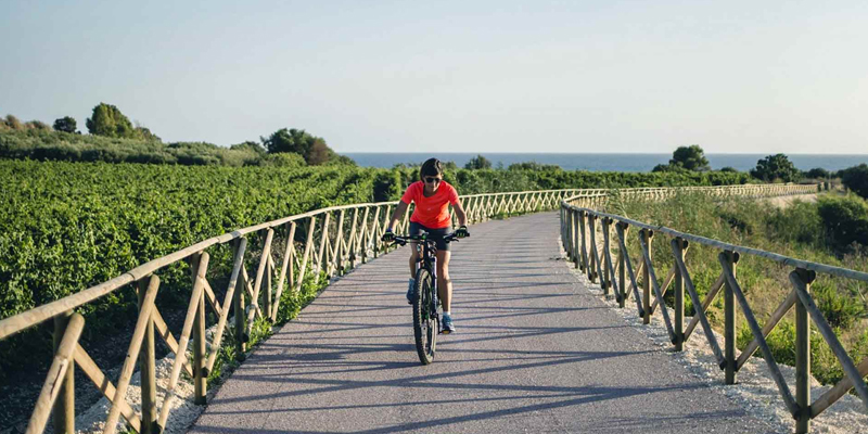 Cycling in Sicily. Menfi, la nuova pista ciclabile.